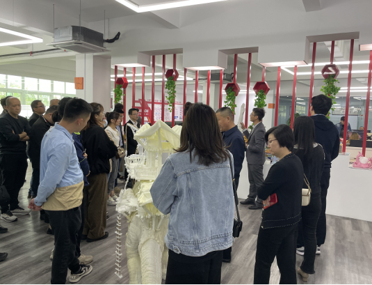 全市“院士（專(zhuān)家）工作站學(xué)習(xí)交流活動(dòng)”382.png